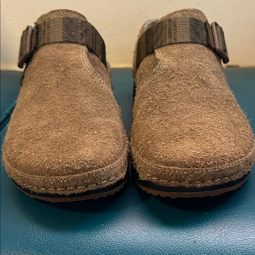 Chaco Women's Paonia Clog- Teak- Suede - Picture 11 of 16